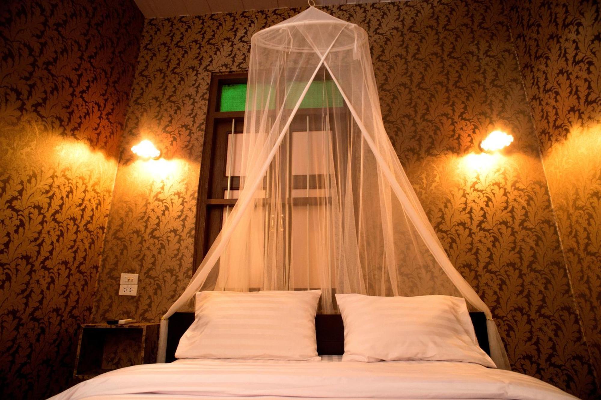 Tamajun Hotel Chanthaburi Bagian luar foto