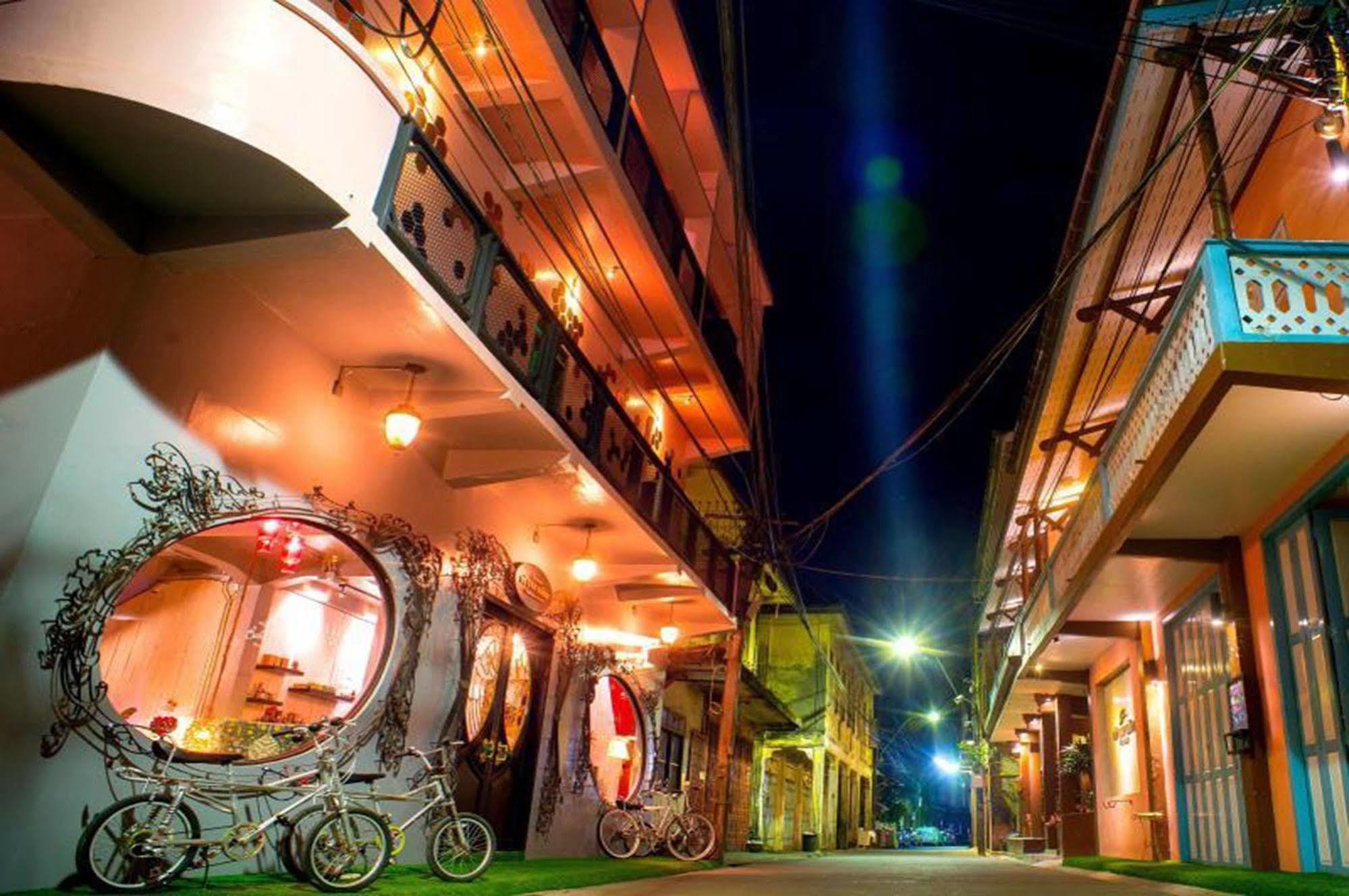 Tamajun Hotel Chanthaburi Bagian luar foto