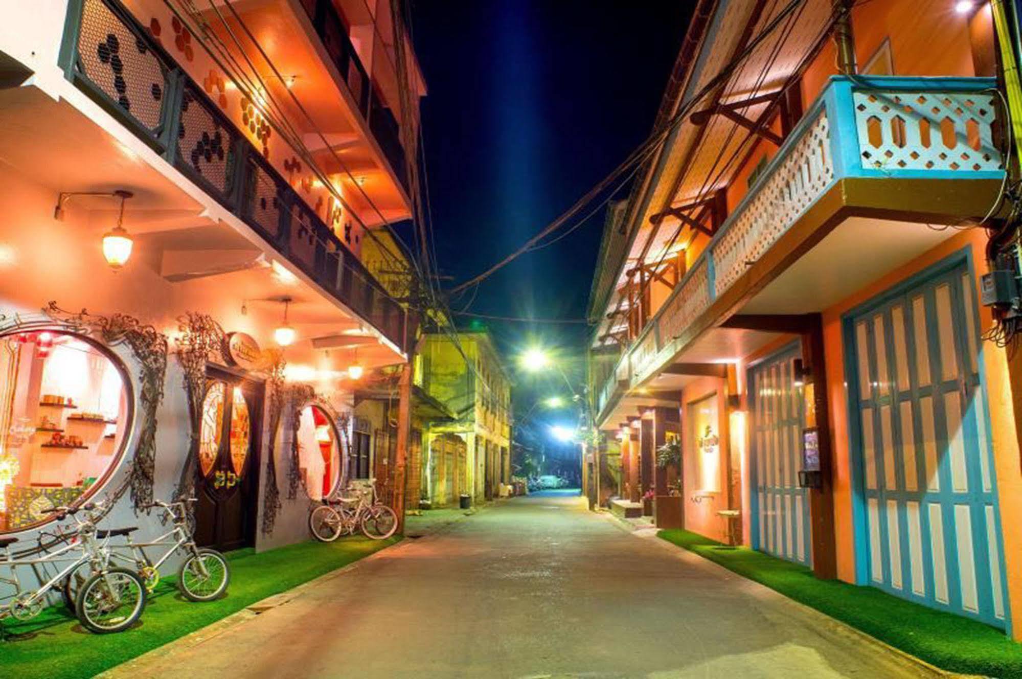 Tamajun Hotel Chanthaburi Bagian luar foto